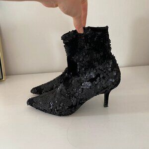 Zara sequin and velvet black ankle boots kitten heel size 40